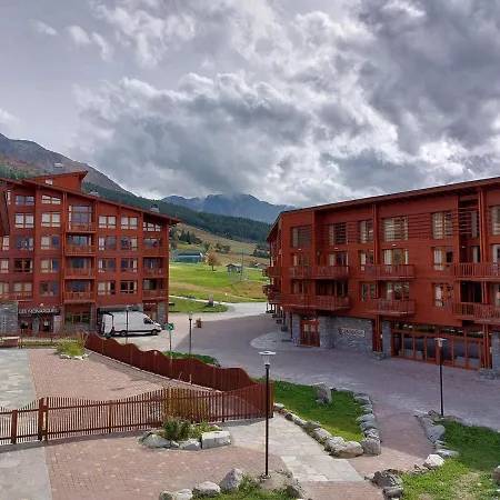 Apartment 3 Pieces Aux Arcs 1800, Proche Pistes, Balcon, Piscine, Cheminee, Parking, 8 Pers. - Fr-1-411-850 *